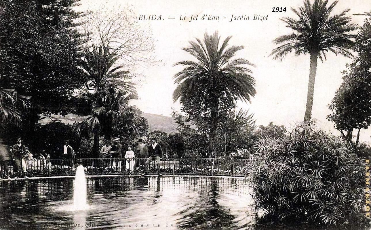 2942- Blida - Jardin Bizot - Jet d'eau - 1914.jpg